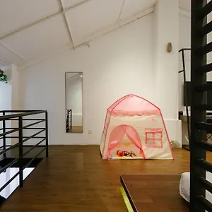 Pensión Kangsar 73 