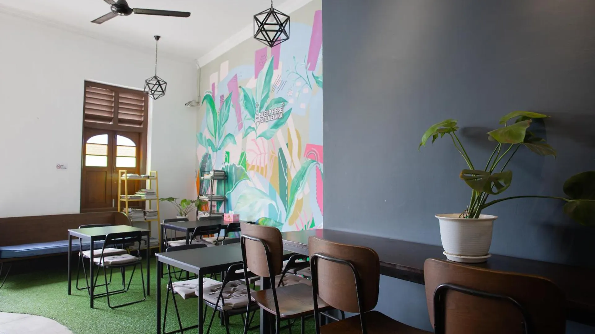Sleep Here Hostel, Melaka Hostel